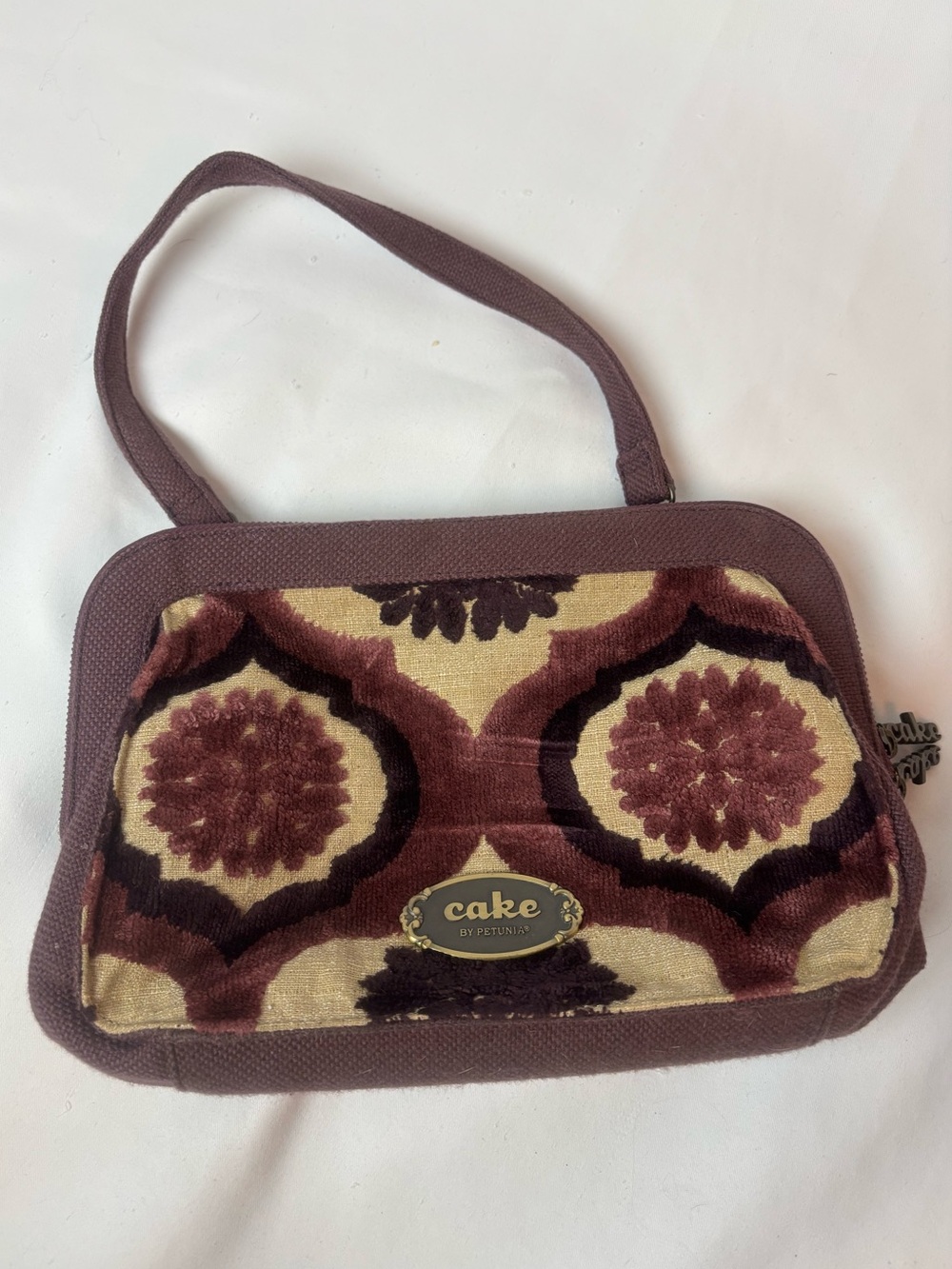 Petunia Pickle Bottom Cake Cameo Clutch Diaper Bag Plum Cream Damask Jacquard